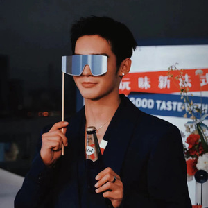 化妆舞会1998罗丽星
